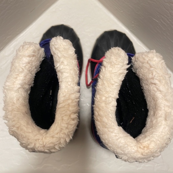 SOREL Purple, Pink, Black and white Waterproof Snow Rain Wintet Boots Size 4 - Picture 10 of 10